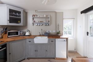 Kitchen- click for photo gallery